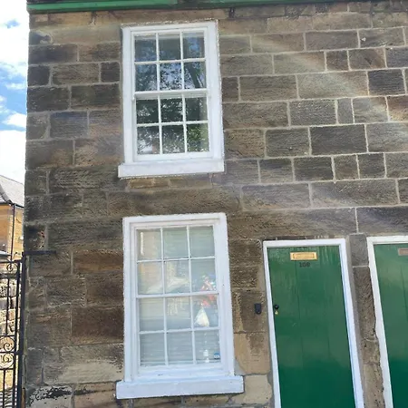 Vakantiehuis Charming Cozy In